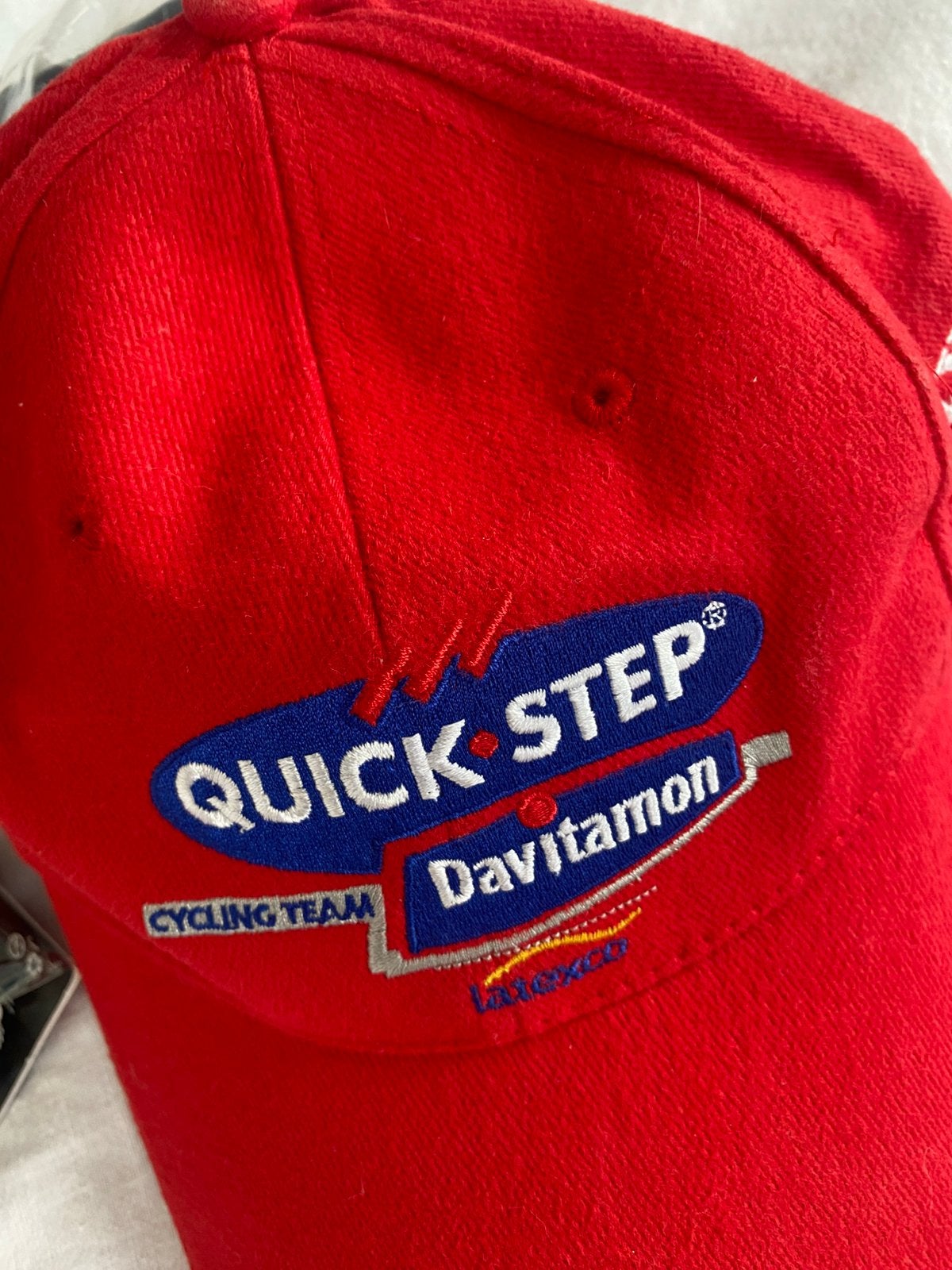 Pet Quick Step - rouge Nouveau !, Vêtements | Hommes, Chapeaux & Casquettes, Enlèvement, Comme neuf, Casquette