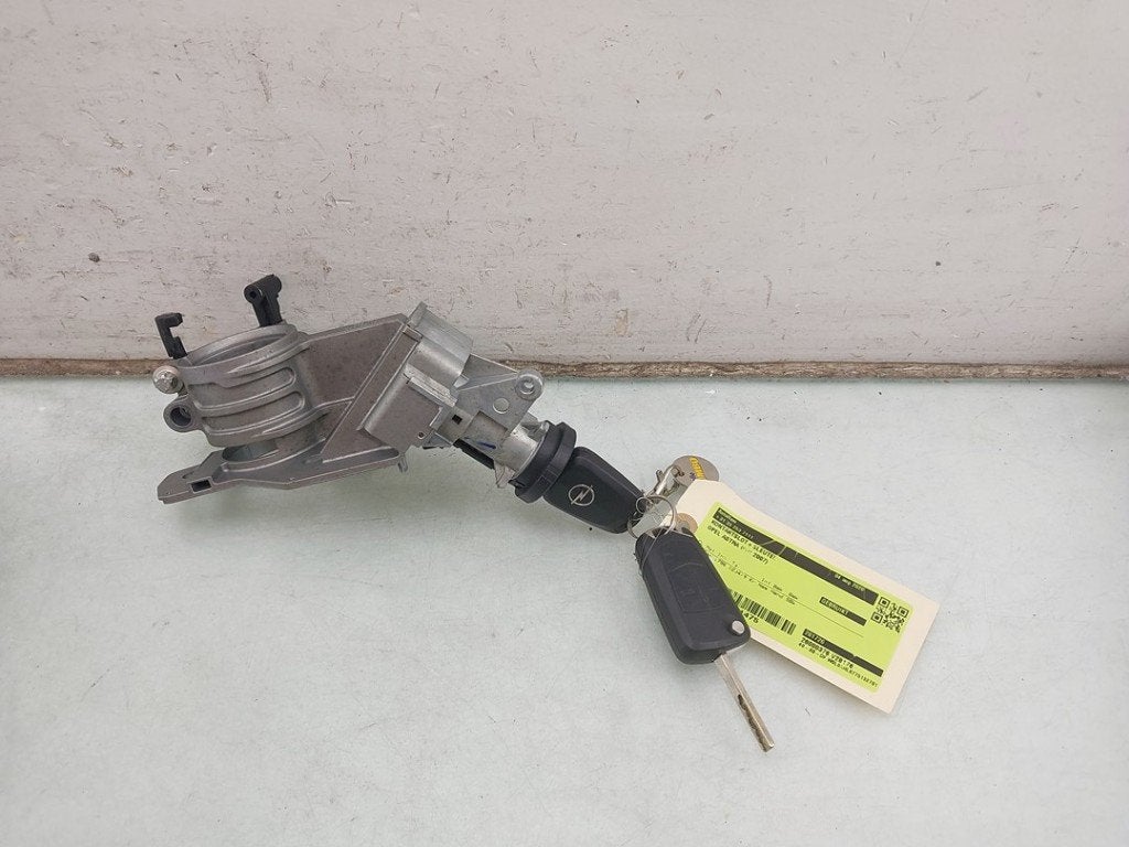 NEIMAN / COMMUTATEUR D ALLUMAGE + CLEF (|2421430|93181728|56, Opel, Opel Automobile GmbH, Utilisé, Kontakt-opel@opel.com