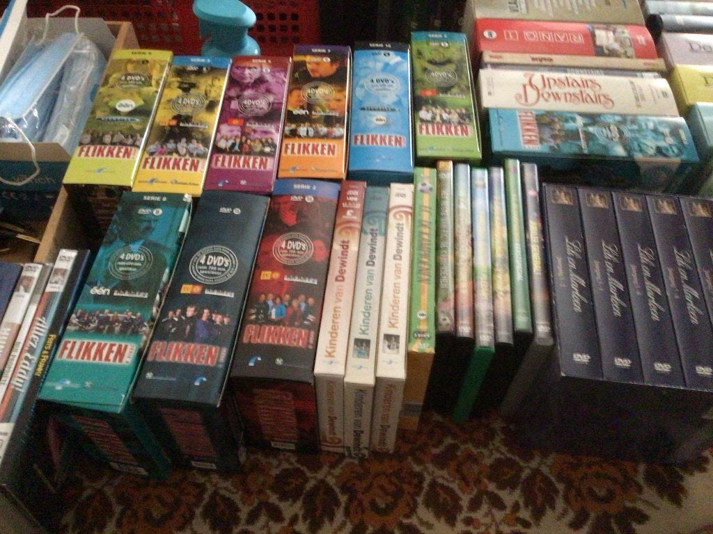 Partij van 320 dvd’s, Tous les âges, Enlèvement, Comme neuf