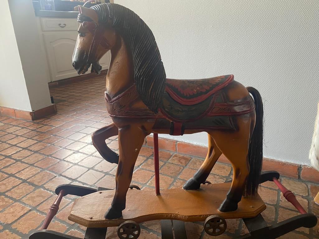 Groot schommelpaard., Kinderen en Baby's, Ophalen, Zo goed als nieuw