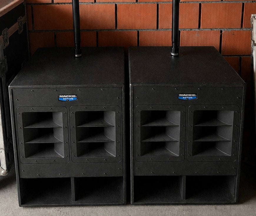2x Mackie SWA1801 actieve sub, Audio, Tv en Foto, Ophalen, Zo goed als nieuw, Subwoofer