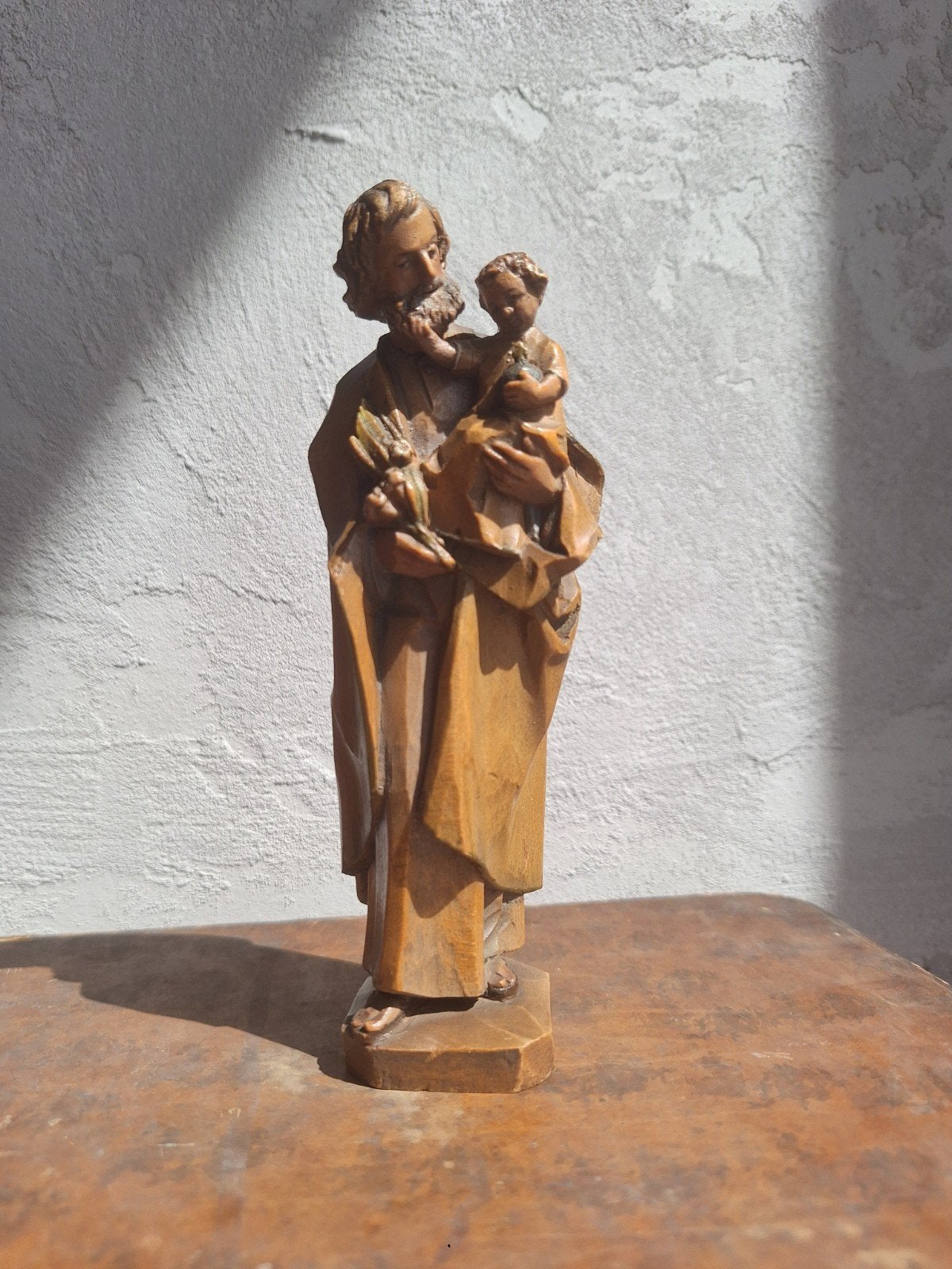 Sint Jozef hout, Ophalen