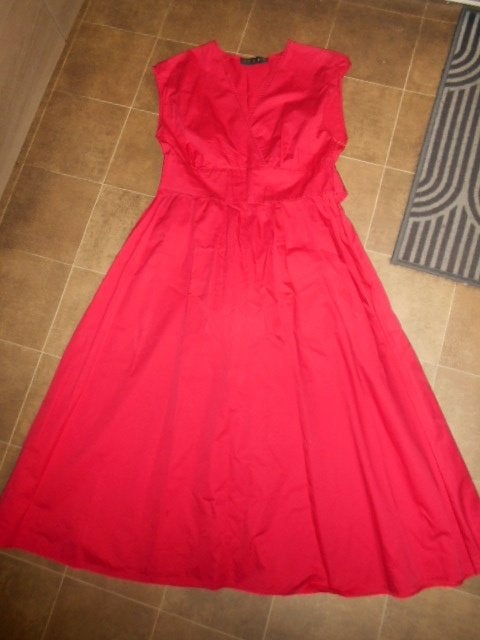 Superbe robe rouge Icona/Taille M, Vêtements | Femmes, Rouge, Taille 38/40 (M), Enlèvement ou Envoi, Comme neuf