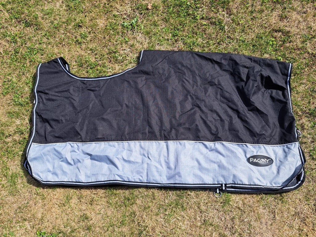 Uitrijdeken Pagony, Full (L), Noir, 0 g, Comme neuf