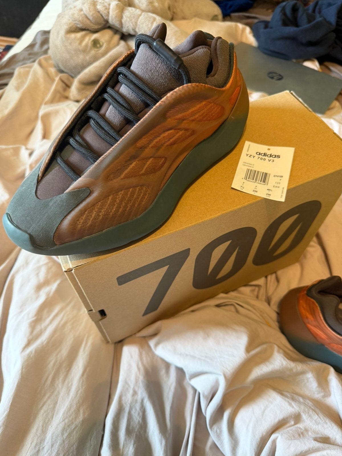 Yeezy 700 v3, Enlèvement, Comme neuf