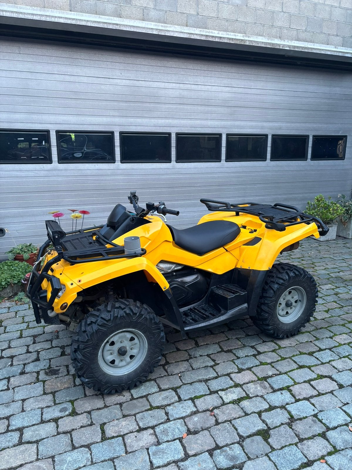 Can am outlander 800 xt, Motos, 2 cylindres, 800 cm³