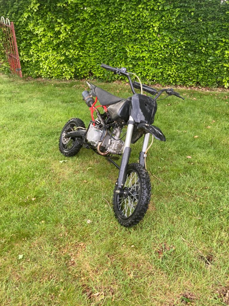 140cc pitbike, Ophalen, Zo goed als nieuw, Pitbike
