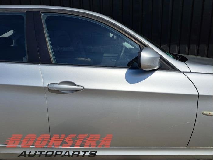 Portier 4Deurs rechts-voor van een BMW 3-Serie (354), Gebruikt, -, Deur, -
