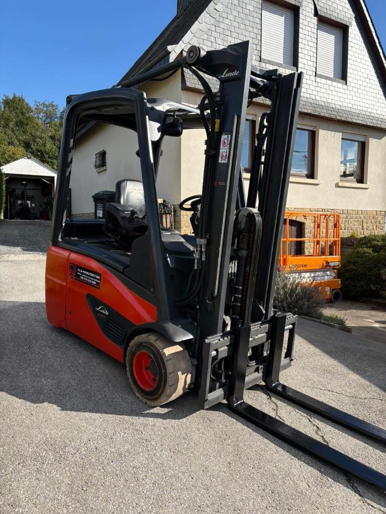 LINDE E18 EVO – CHARIOT ÉLÉVATEUR ÉLECTRIQUE 1.8T, Articles professionnels, Linde, Hydraulique, Enlèvement, Chariot élévateur