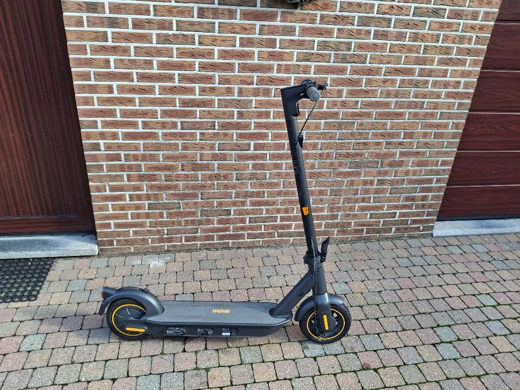 Elektrische step, Ophalen, Zo goed als nieuw, Elektrische step (E-scooter), Ninebot