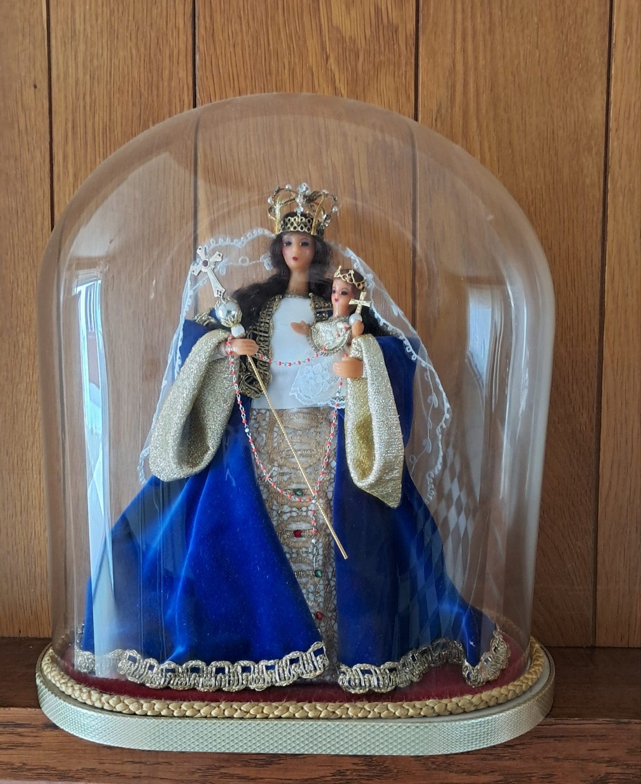 lievevrouw in het blauw onder glas., Huis en Inrichting, Woonaccessoires | Stolpen, Glas, Ophalen