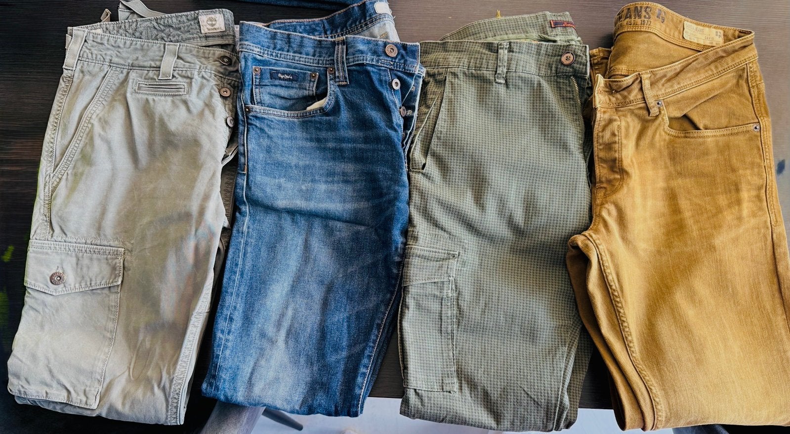 Broeken Volwassen merken maat 34 (M&L), Vêtements | Hommes, Pantalons, Enlèvement, Comme neuf
