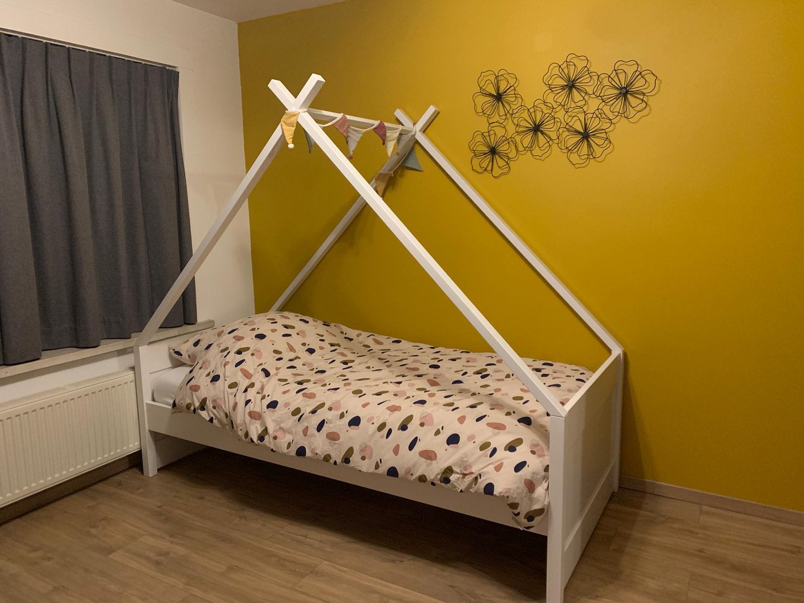 Kinderbed Cosikids, Ophalen, 85 tot 100 cm, Zo goed als nieuw, Lattenbodem