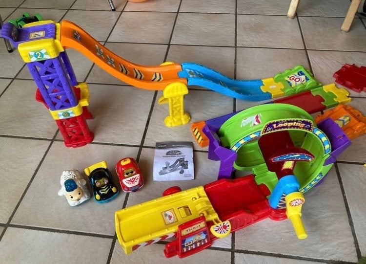 Tut tut bolide looping + cascade + 3 véhicules, Racebaan, Zo goed als nieuw, Handmatig, Met looping