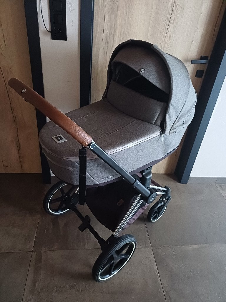 Cybex Priam 4 platinum luxe, Ophalen, Zo goed als nieuw, Met autostoeltje