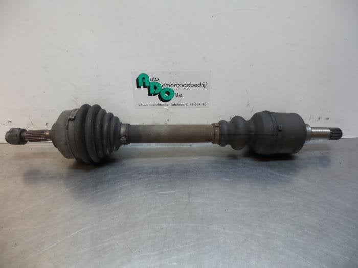 Aandrijfas links-voor van een Peugeot 206, Auto-onderdelen, Remmen en Aandrijving, Peugeot, Gebruikt, 3 maanden garantie, Ophalen of Verzenden