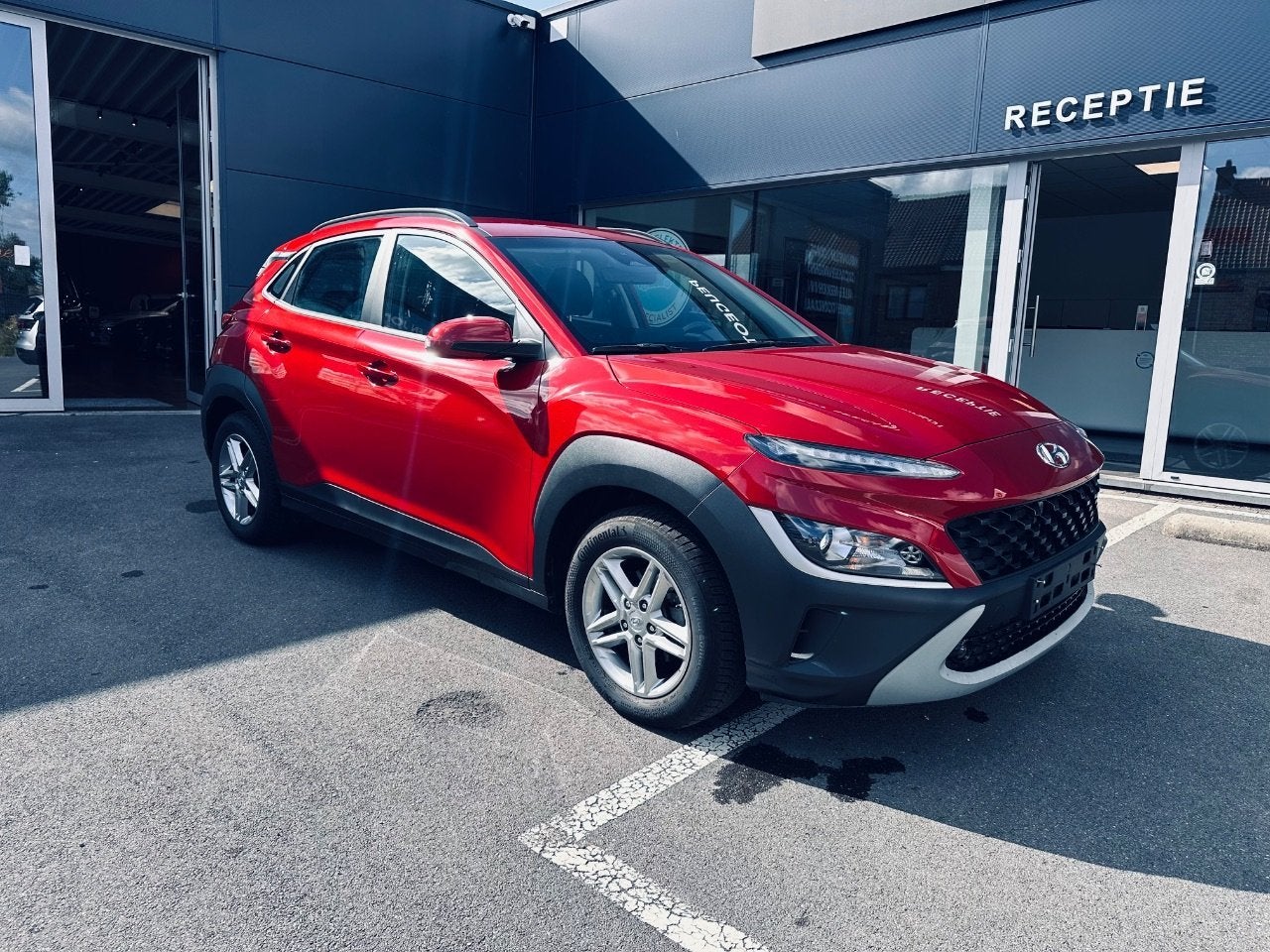 Hyundai KONA (année de construction 2022), Autos, Rouge, Achat, Euro 6, Entreprise