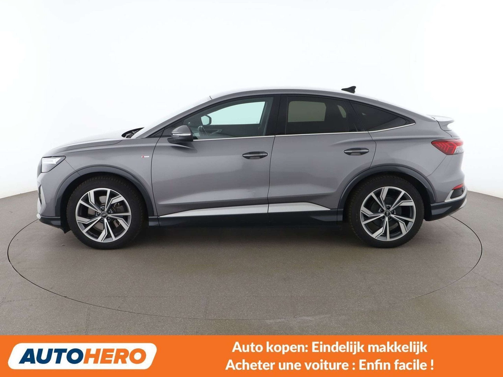 Audi Q4 e-tron 50 e-tron quattro (bj 2022, automaat), Gebruikt, Zwart, Lichtsensor, 5 zetels