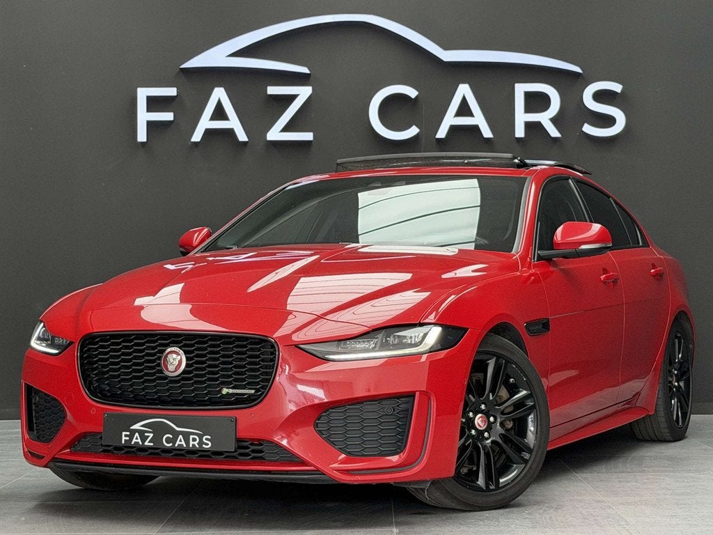Jaguar XE 2.0 D R-Dynamic SE *CUIR + GPS + CAMÉRA + GARANTI, Auto's, Automaat, 4 deurs, Leder, Bedrijf