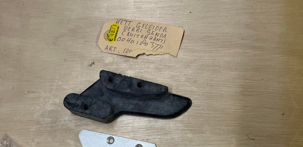 Patin de chaîne / guide chaine derbi senda et drd 50, Enlèvement ou Envoi, Comme neuf