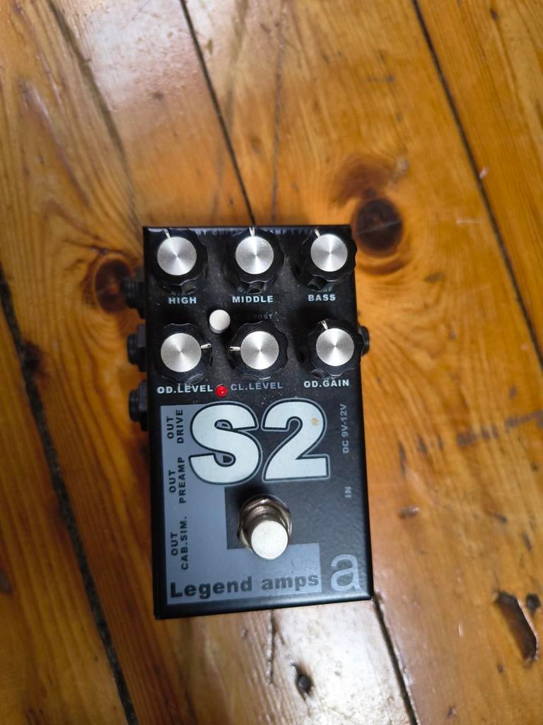 AMT Legend Amps S2 - Préampli guitare / overdrive, Musique & Instruments, Effets, Volume, Enlèvement
