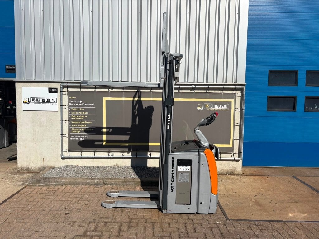 Gerbeur triplex électrique VS-22978 Still 5316 mm
