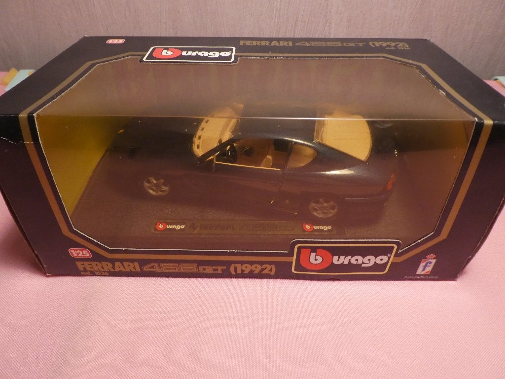 Burago - Ferrari 456 GT (1992) 1:24, Enlèvement ou Envoi, Comme neuf, Voiture, Burago