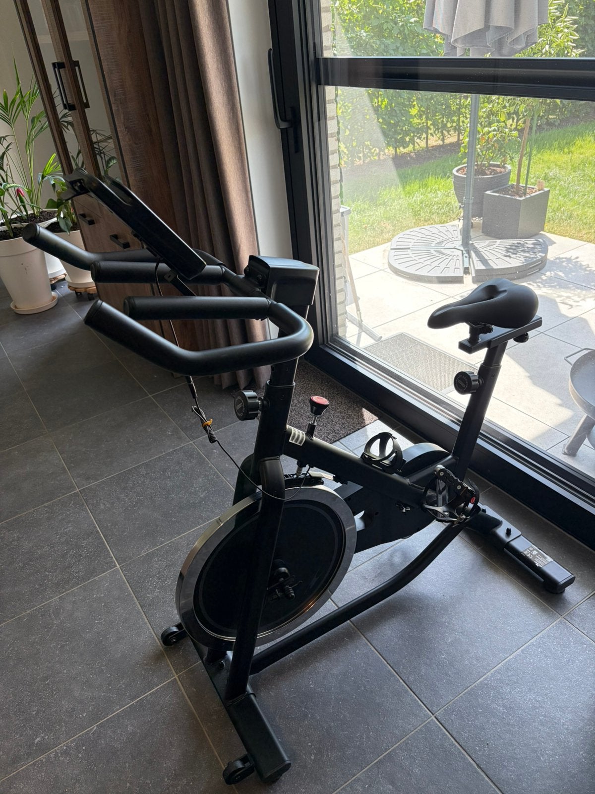 Hometrainer, Sport en Fitness, Ophalen, Zo goed als nieuw, Hometrainer