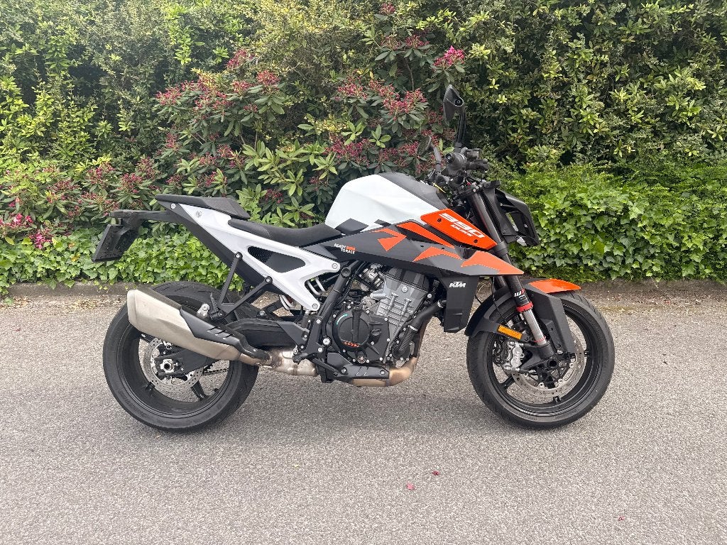 KTM Duke 990 2026 Demo, Motoren, Motoren | KTM, 2 cilinders, Occasion, Motorrijbewijs A, Bedrijf