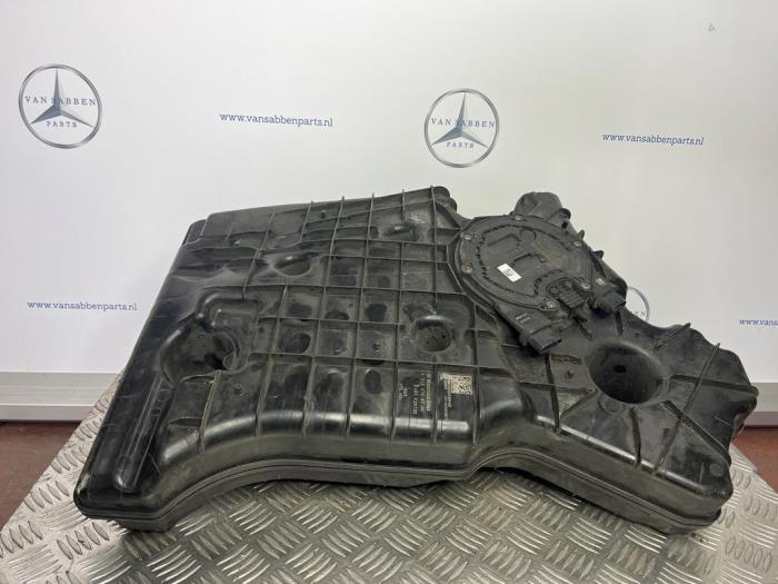 Réservoir Adblue d'un Mercedes E-Klasse, -, 3 mois de garantie, Utilisé, -