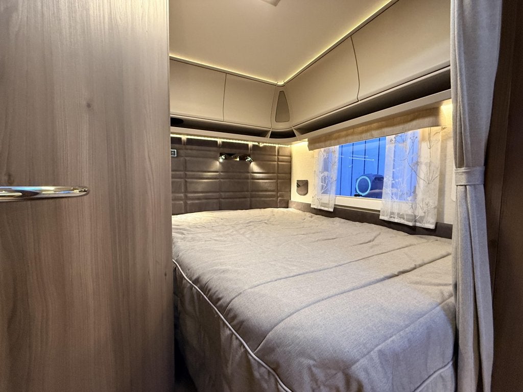Kabe Imperial 600 DCXL, Caravans en Kamperen, Caravans, Rondzit, Kabe, 6 tot 7 meter, Tot en met 4
