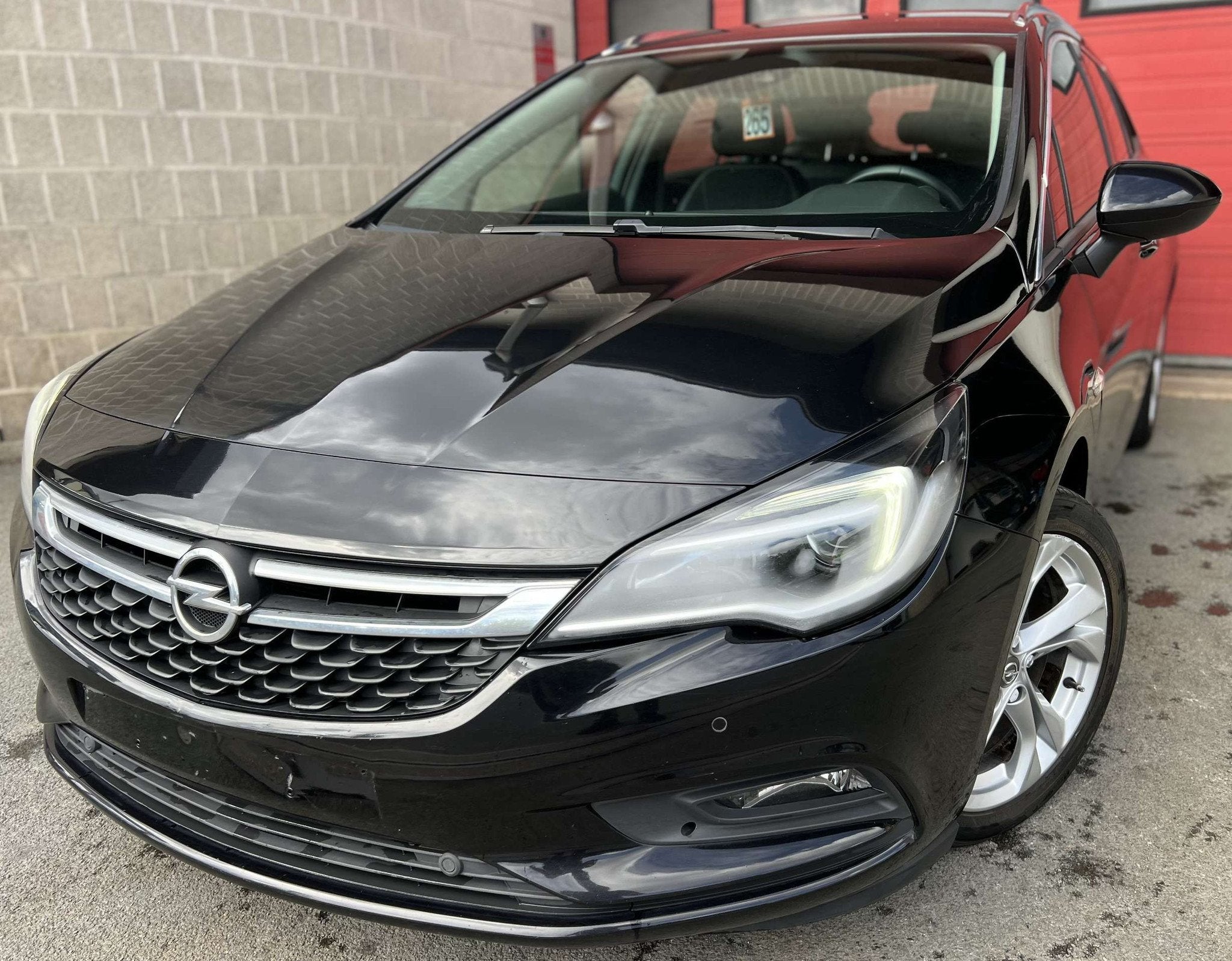 Opel Astra Sports Tourer 1.0 Turbo ECOTEC Edition + NAVI, Auto's, Opel, 105 pk, Gebruikt, Euro 6, 5 deurs