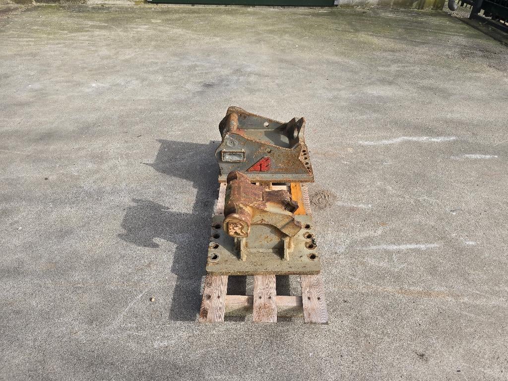Morin 1 snelwissel plaat M1 adaptor minigraver Rabaud, Enlèvement ou Envoi, Comme neuf