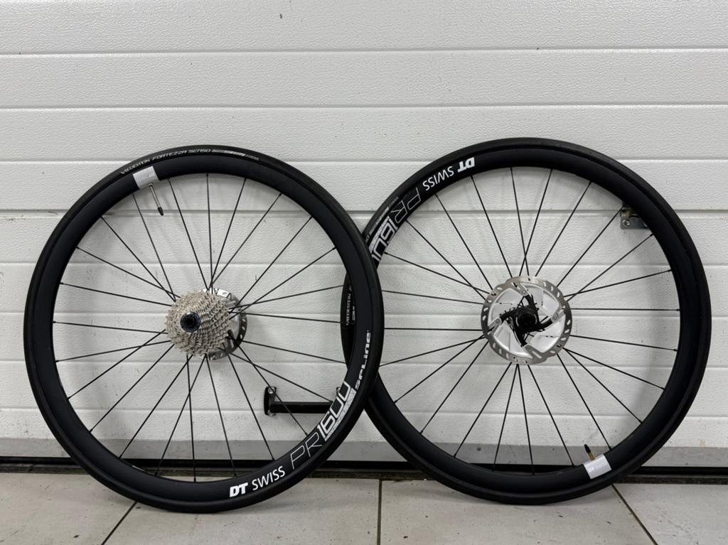 DT swiss 1600 - koerswielen - trainingswielen, Fietsen en Brommers, Fietsonderdelen, Zo goed als nieuw, Aluminium, Racefiets, Ophalen
