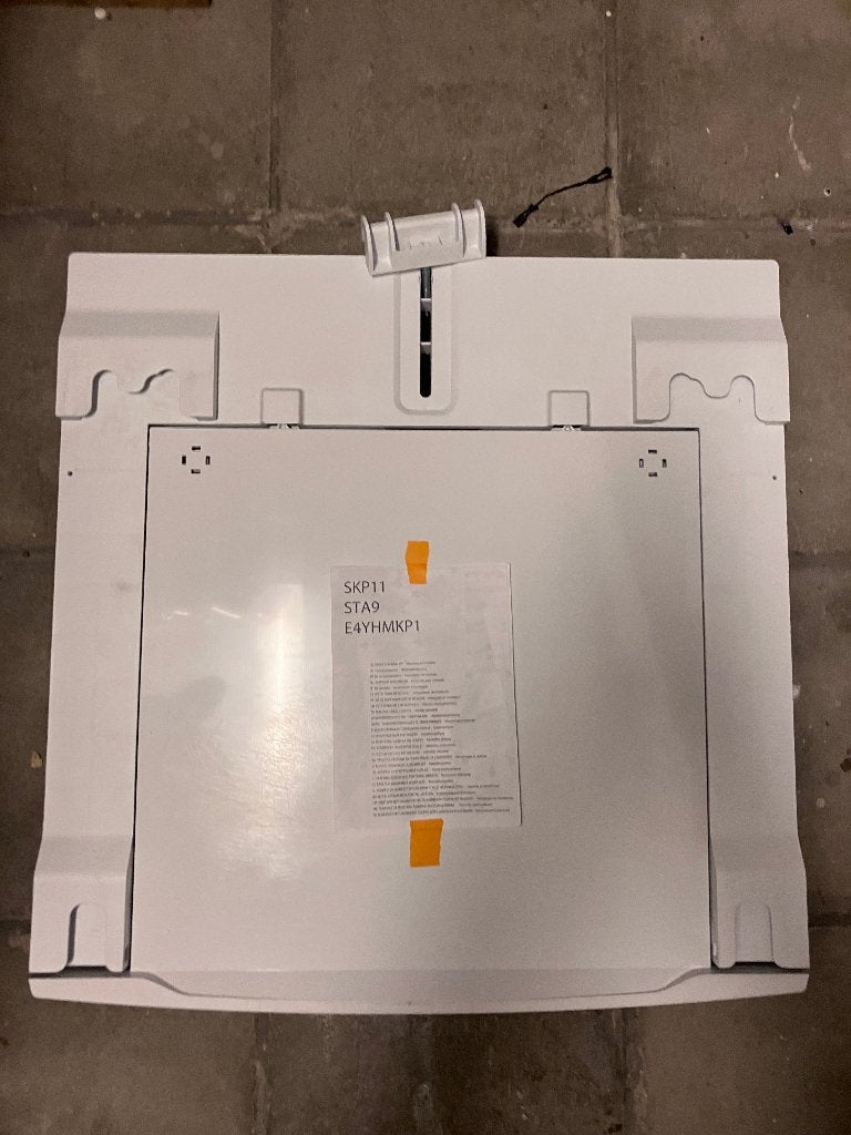 SKP11 universeel tussenstuk voor was/droogmachine, Elektronische apparatuur, Minder dan 4 kg, Ophalen, Zo goed als nieuw, Minder dan 85 cm