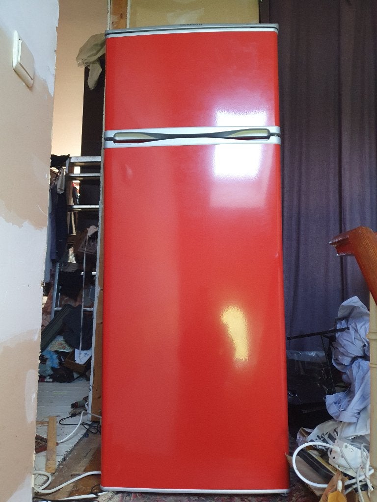Frigo Severin KS 9795 rouge, Elektronische apparatuur, Koelkasten en IJskasten, Zo goed als nieuw, Met vriesvak, 200 liter of meer