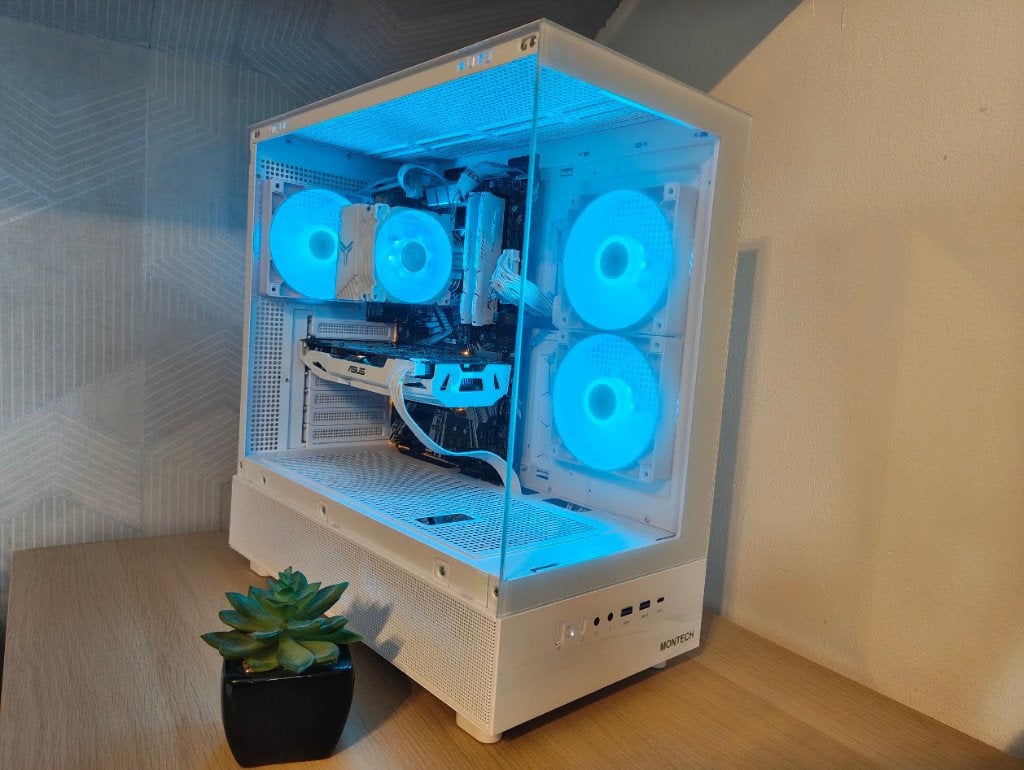 Budget Witte Gaming PC – i5-9600K – GTX 1070 8GB – 16GB RAM, Informatique & Logiciels, Custom Gaming Pc, 512 GB, 4 Ghz ou plus