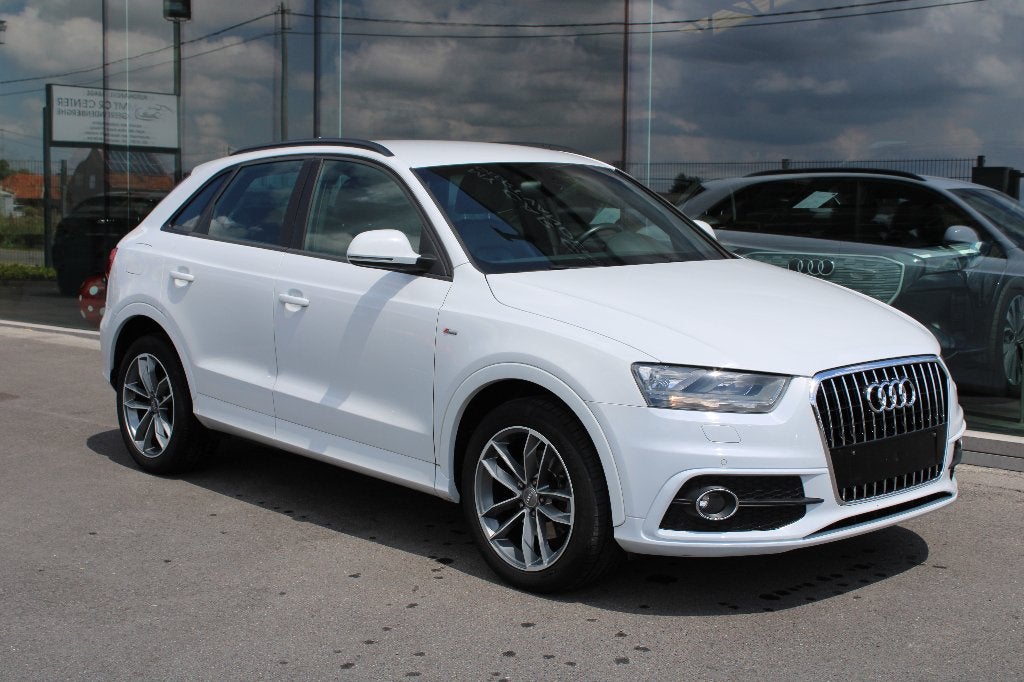 AUDI Q3 TDI-S LINE EXCT-LEATHER-AC-PDC, Autos, Audi, Entreprise, Achat, Q3, Airbags, Air conditionné, Bluetooth, Ordinateur de bord