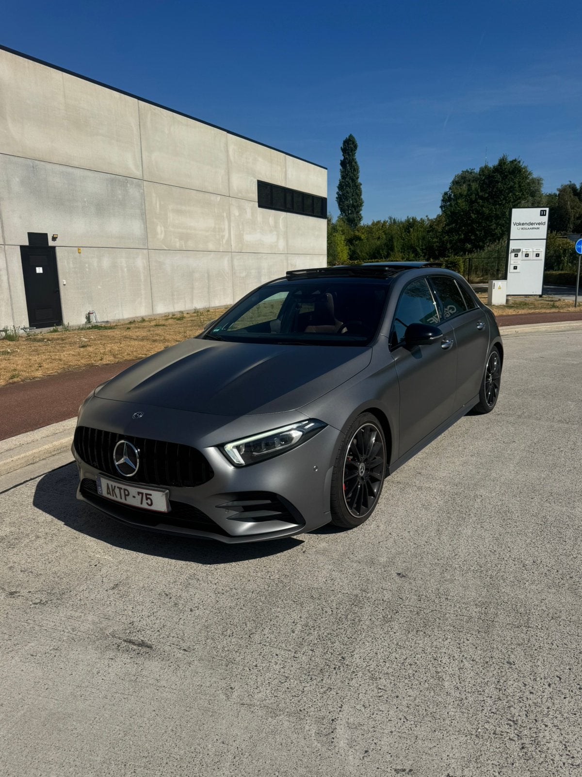 Mercedes benz A250e AMG line full option |PANO|, Cuir, Achat, Euro 6, 5 portes