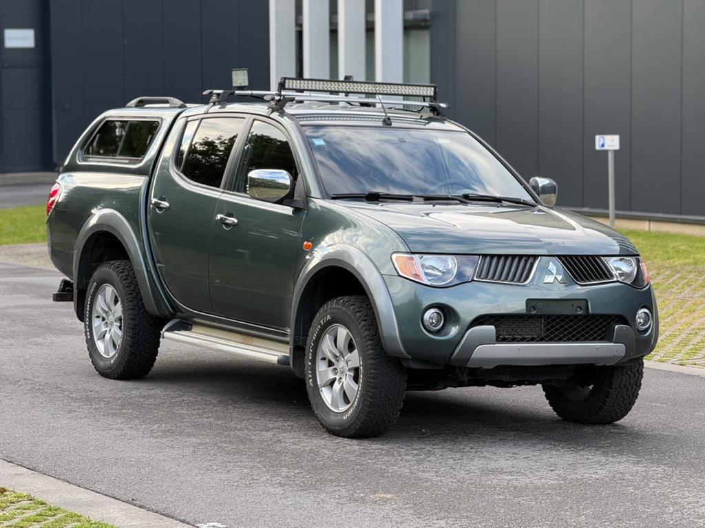Mitsubishi L200 2.5 D-ID // 2007 // 183.000Km // Belge, Achat, Boîte manuelle, Noir, 5 portes