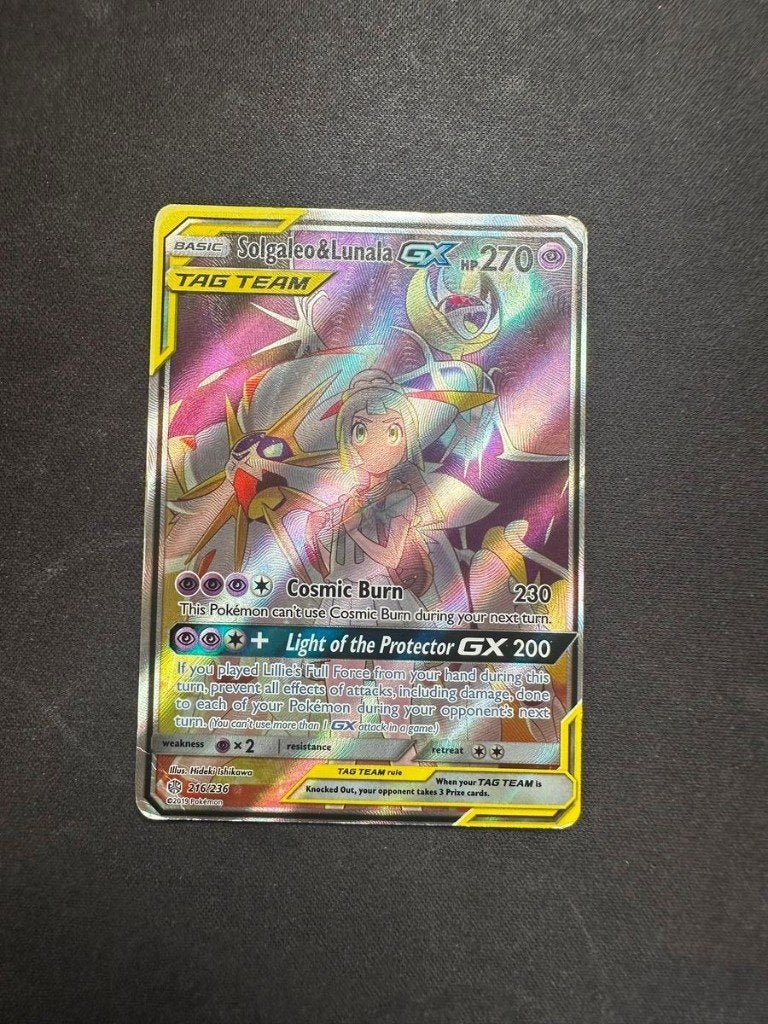 Solgaleo & Lunala GX Tag Team 216/236 Cosmic Eclipse, Hobby en Vrije tijd, Ophalen of Verzenden, Zo goed als nieuw