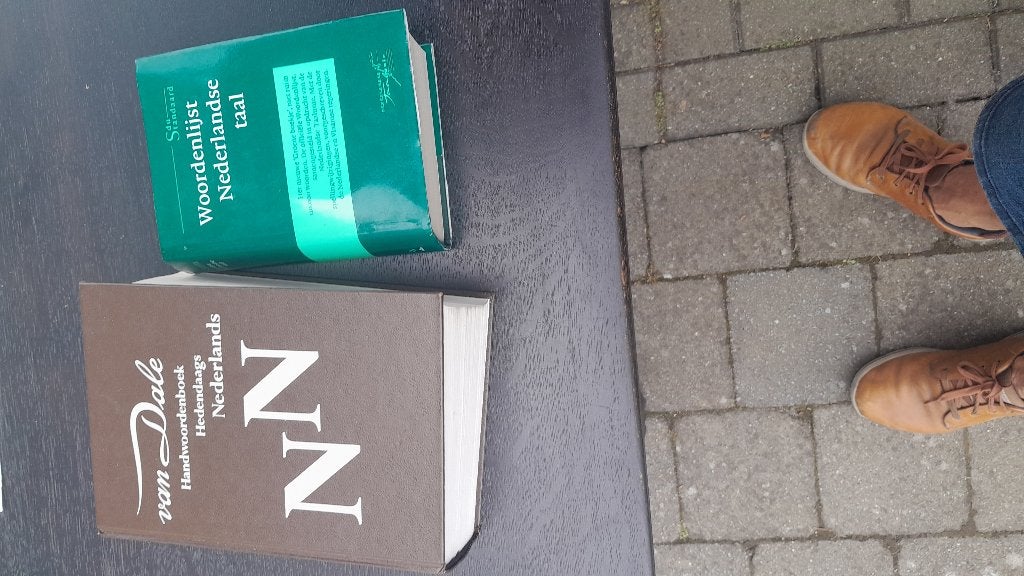 Woordenboeken, Livres, Dictionnaires, Enlèvement, Comme neuf, Van Dale, Néerlandais