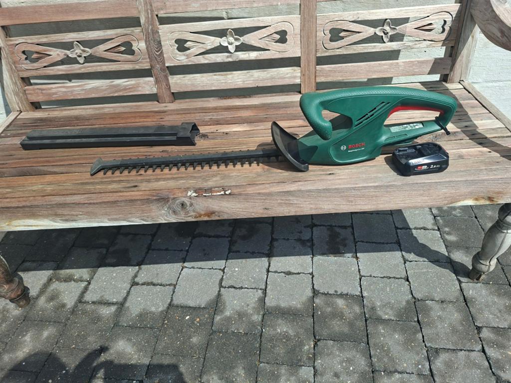 Bosch Aesy hedgecut 18v + batterij en lader, Ophalen
