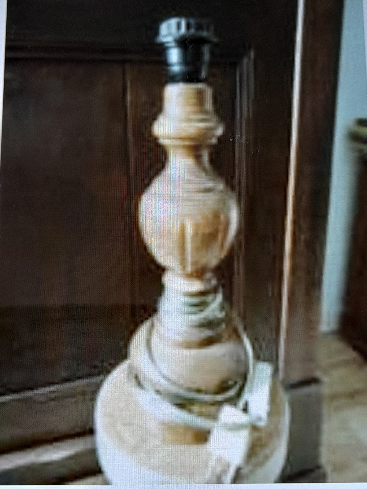 Vintage - Pied de lampe en bois moulé H 40cm/Diamètre 13 cm, Maison & Meubles, Lampes | Autre, Enlèvement ou Envoi