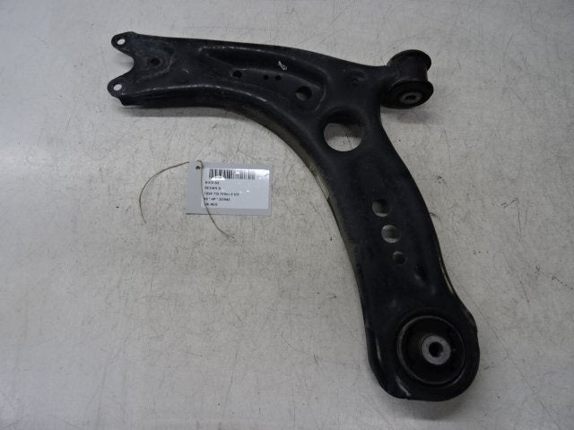 BRAS DE SUSPENSION AVANT GAUCHE (TRIANGLE) Audi (5Q0407151J), Utilisé, Audi