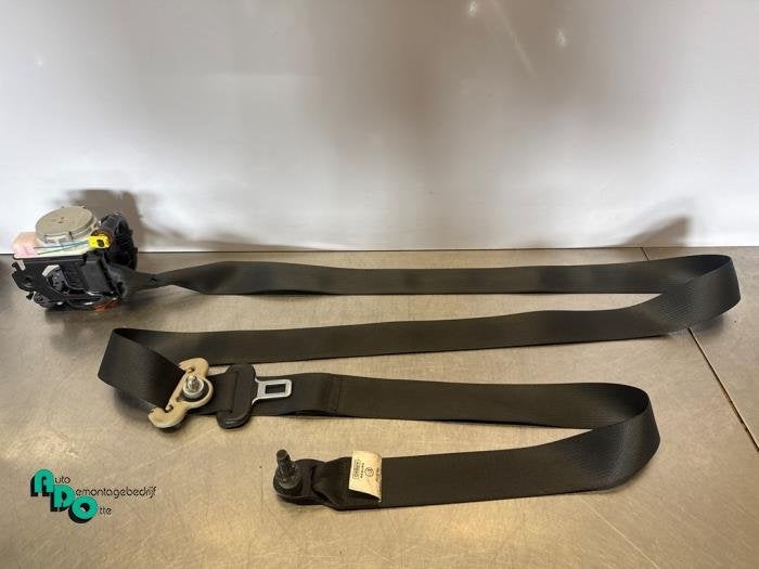 Veiligheidsgordel rechts-voor van een Nissan Note (Note 13-), Gebruikt, -, -, Ophalen of Verzenden