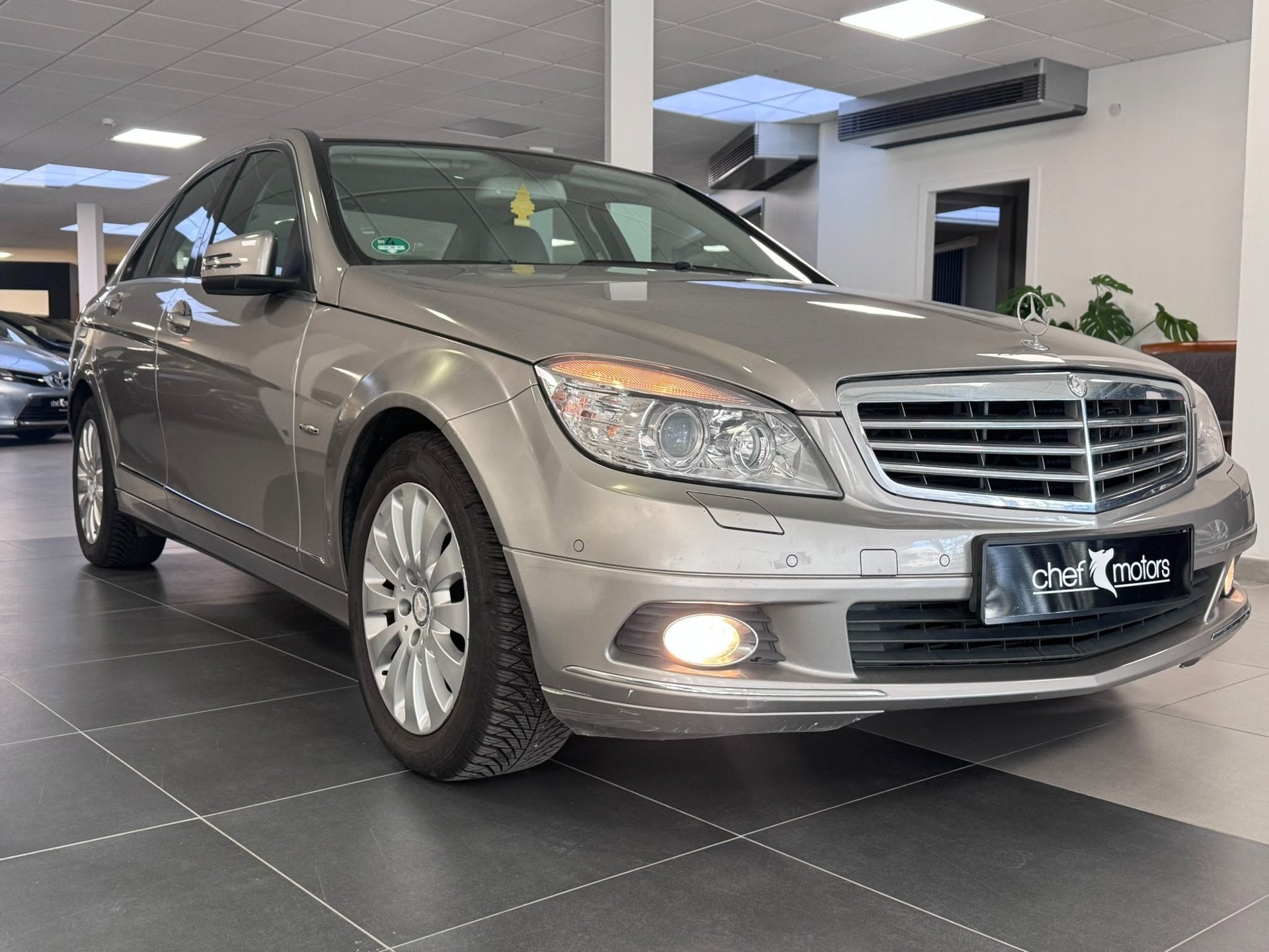 Mercedes-Benz-C200 komp Benzine|Automaat|Sunroof|, Auto's, Automaat, Stof, Gebruikt, Zwart