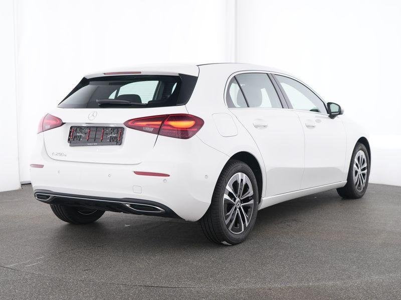 Mercedes-Benz A-Klasse 250 e Hatchback Luxury Line | Verwarm, Autos, Achat, 139 g/km, Euro 6, 16 kWh