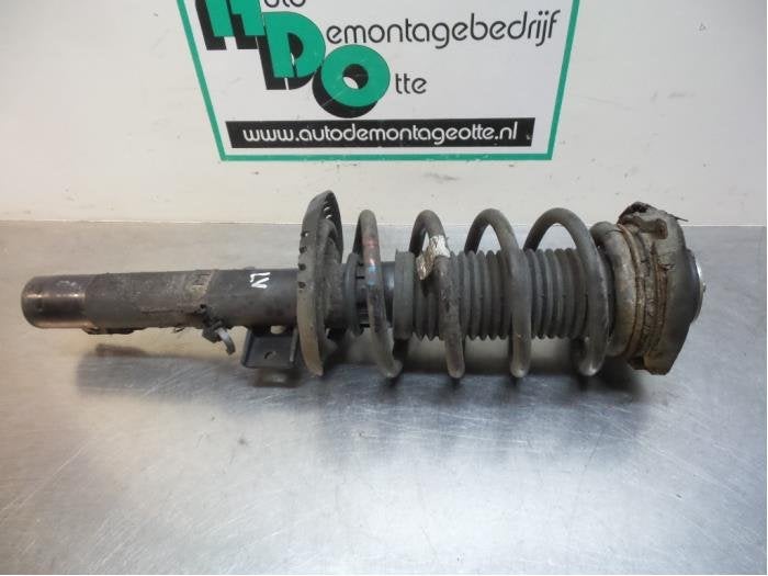 Barre amortisseur avant gauche d'un Volkswagen Fox (Fox 05-), Volkswagen, -, 3 mois de garantie, Utilisé