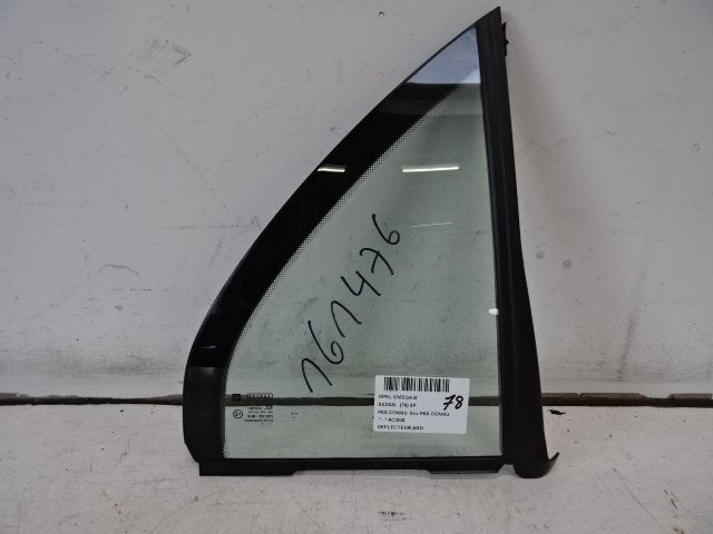 VITRE ARRIERE DROITE Opel Omega B Caravan (21 / 22 / 23), Opel, Opel Automobile GmbH, Utilisé, Kontakt-opel@opel.com